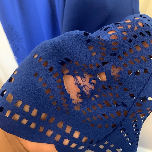 Blue and white dress - Picture 2 of 3